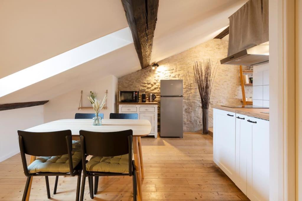 Le Cosy Du Pont Mouja Apartment Nancy Bagian luar foto